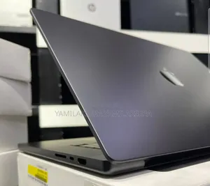 New Laptop Apple MacBook Pro M1 32GB Apple M1 Max SSD 1T
