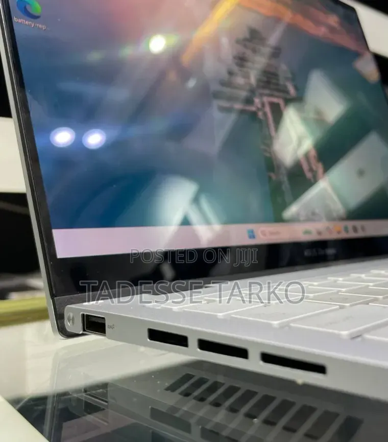 New Laptop Asus ZenBook Flip 14 UX461UN 16GB Intel Core i7 SSD 512GB