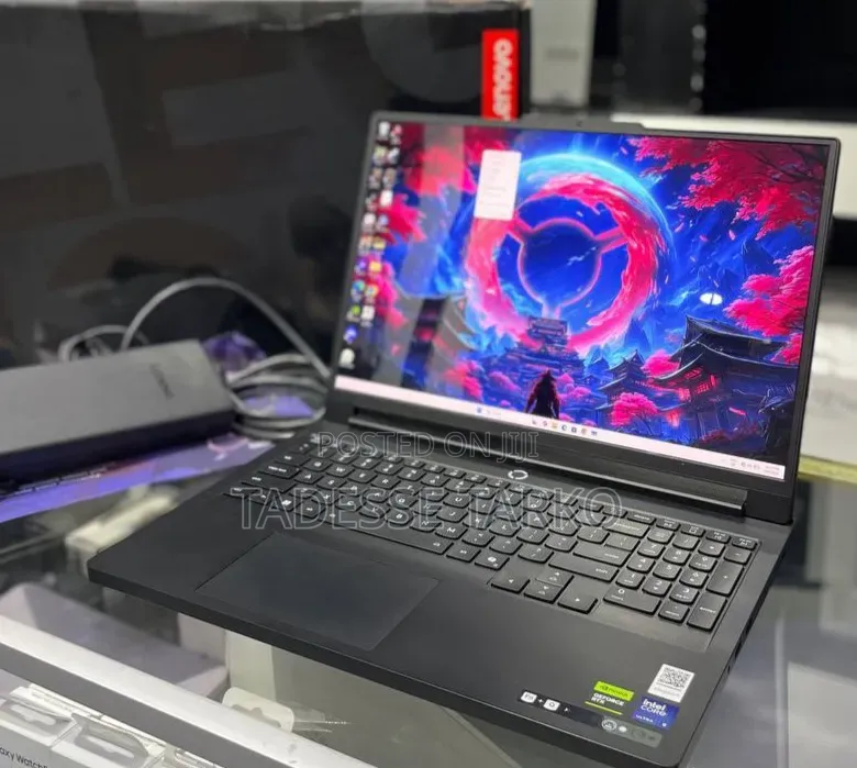 New Laptop Lenovo Lrgion 7i 64GB Intel Core Ultra 9 SSD 2T