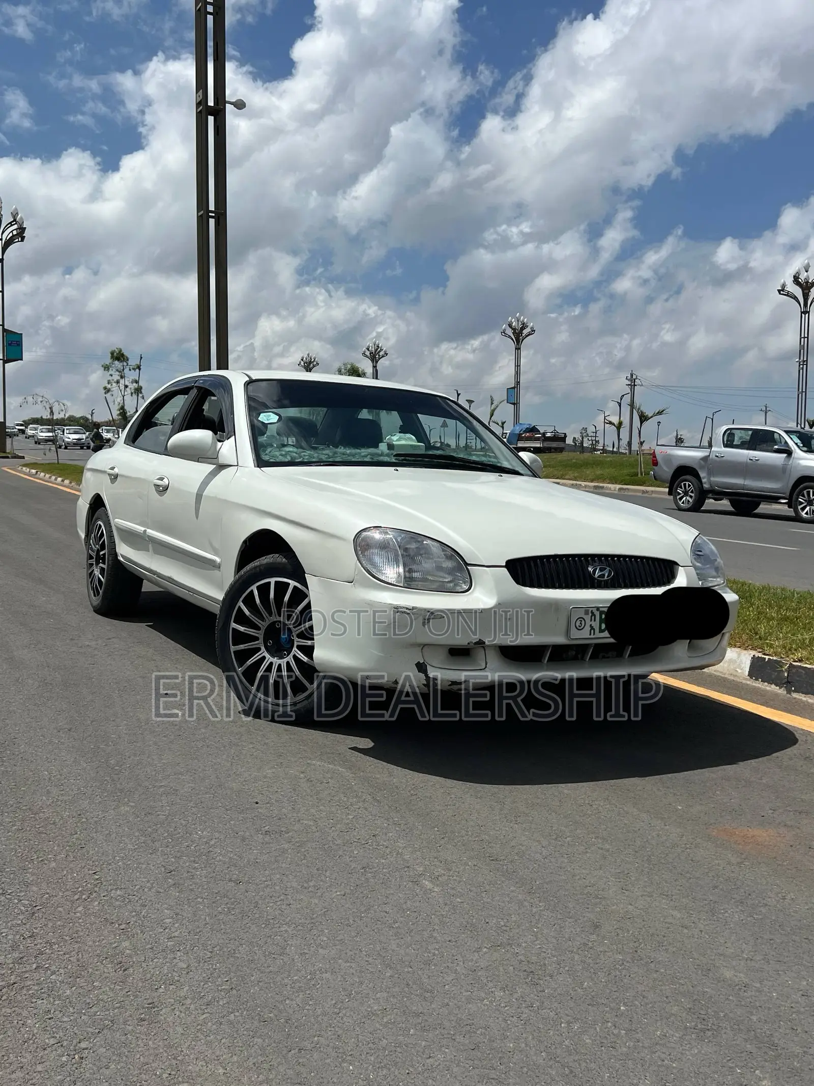 Hyundai Sonata 2001 White