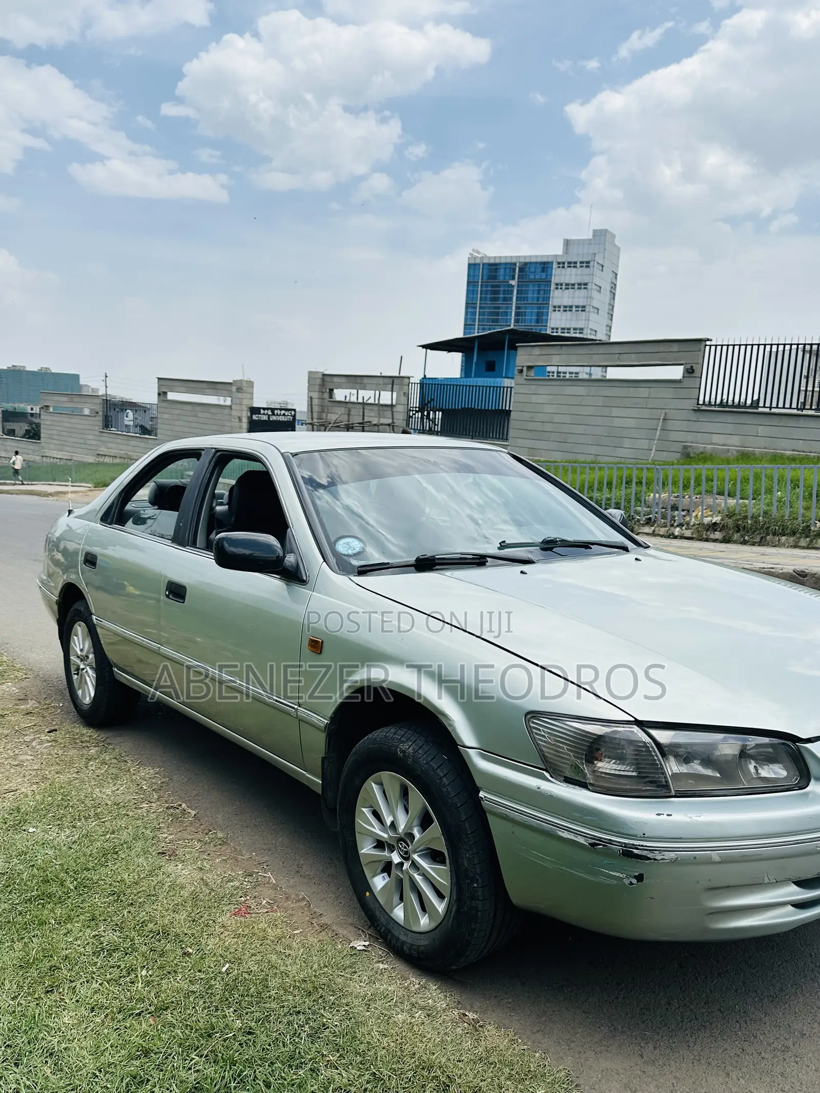 Toyota Camry 2001 Gray