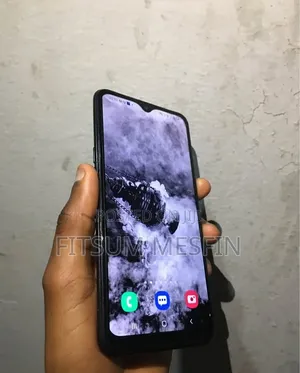 Samsung A10 32 GB Black