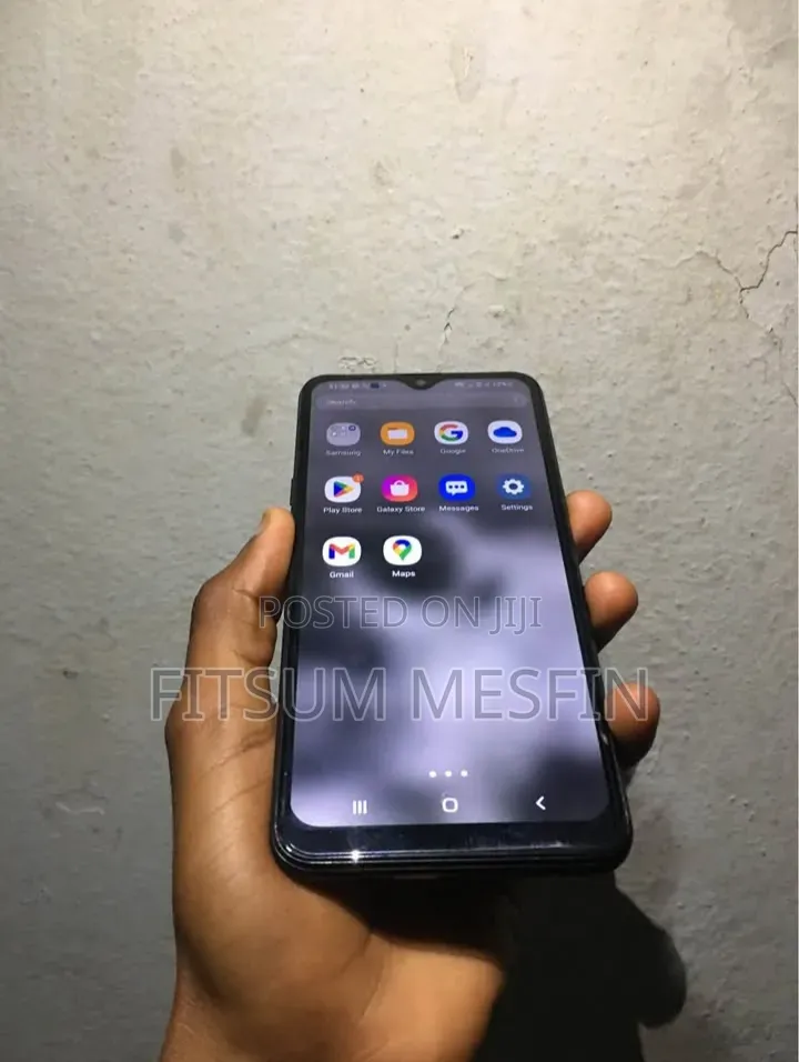 Samsung A10 32 GB Black