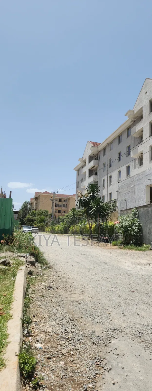3bdrm Apartment in Bullbula, Bole for sale