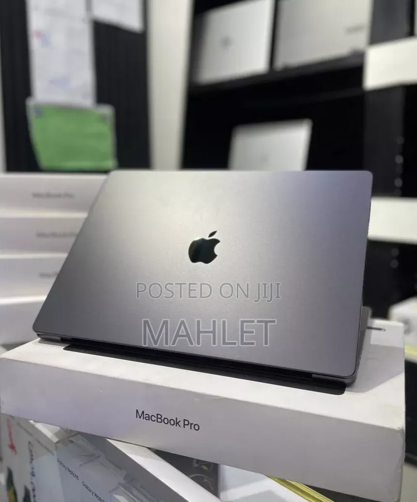 New Laptop Apple MacBook Pro 36GB Apple M3 Max SSD 1T