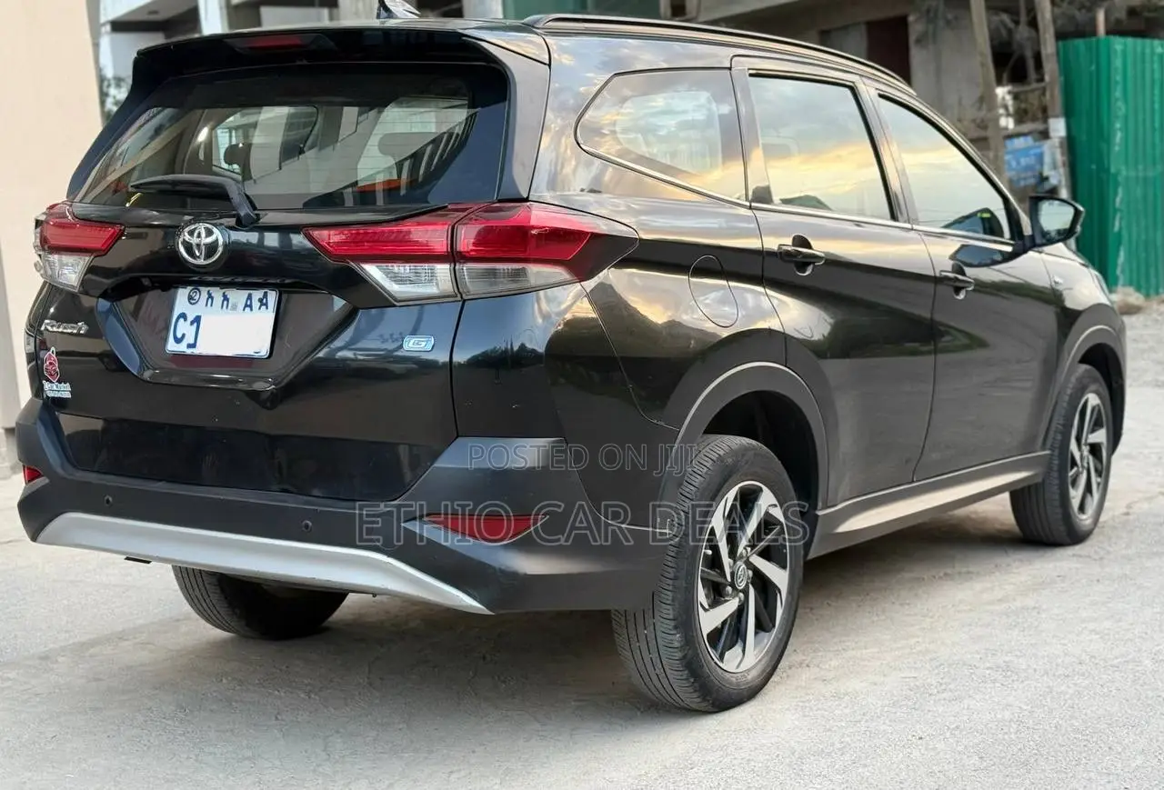 Toyota Rush 2022 Black