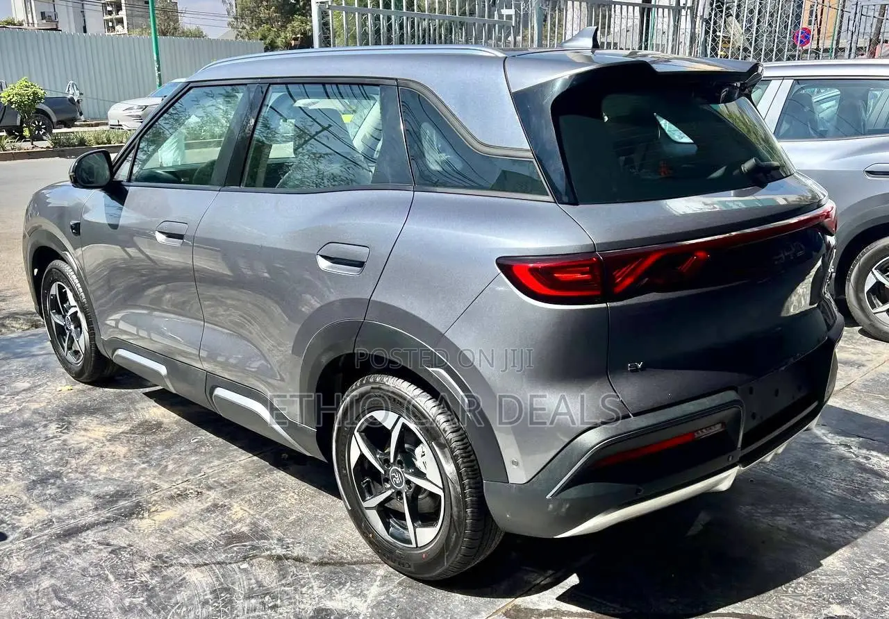 BYD Yuan Up 2025 Gray