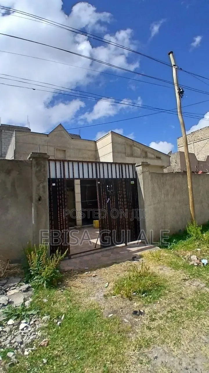 Furnished 3bdrm Farm House in Oromia-Finfinne for sale