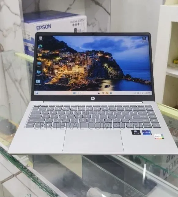New Laptop HP Stream Notebook 16GB Intel Core i7 SSD 1T