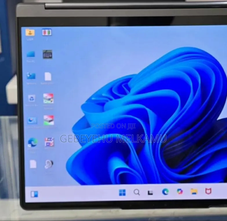 New Laptop Lenovo 16GB Intel Core i9 SSD 1T