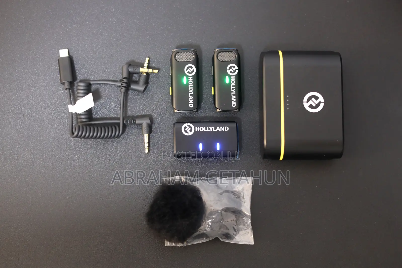 Hollyland Lark M1 Wireless Lavalier Microphone for Camera and Phone