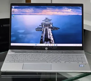 New Laptop HP Pavilion 15 8GB Intel Core i7 SSD 256GB