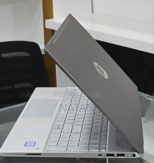 New Laptop HP Pavilion 10 8GB Intel Core i7 SSD 256GB