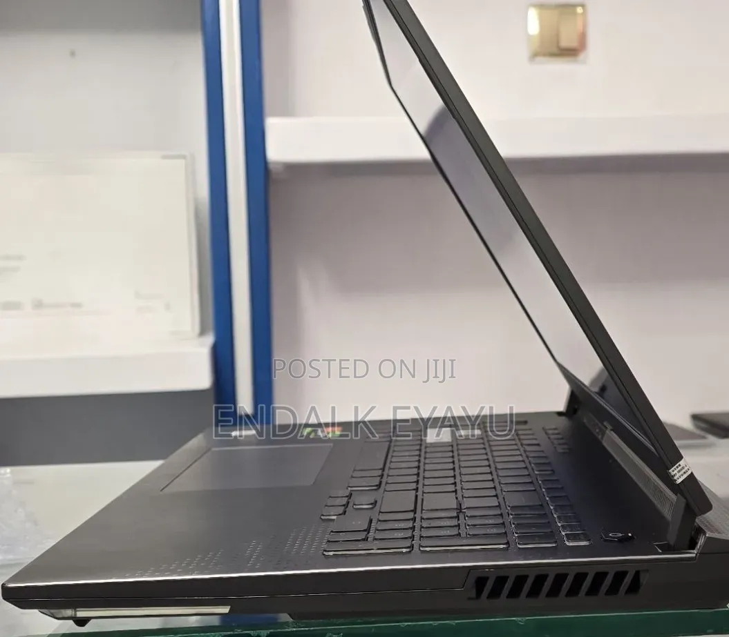 New Laptop Asus G71G 16GB AMD Ryzen 9 SSD 1T