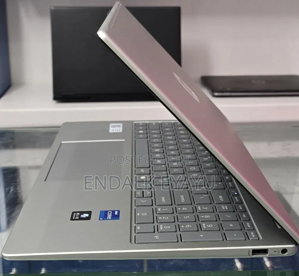 New Laptop HP 16GB Intel Core i7 SSD 1T