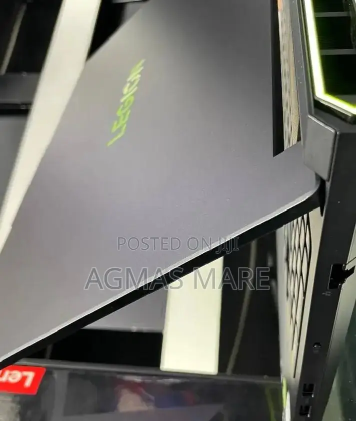 New Laptop Lenovo Legion Pro 7 64GB Intel Core Ultra 9 SSD 2T