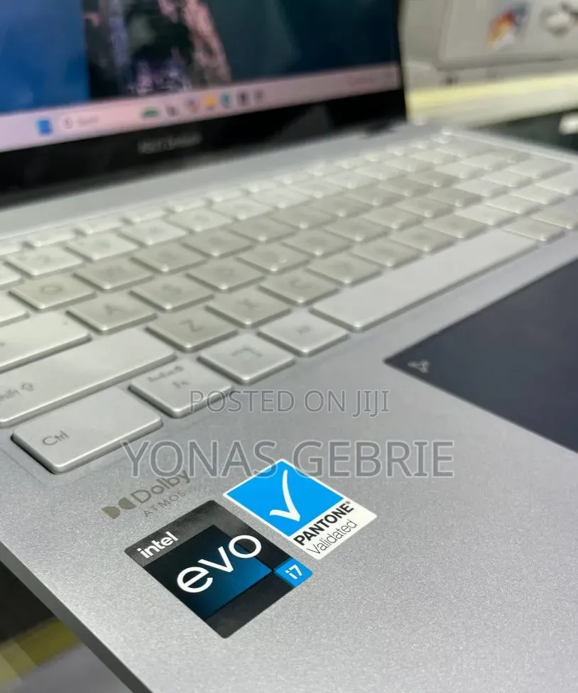 New Laptop Asus 16GB Intel Core i7 SSD 512GB