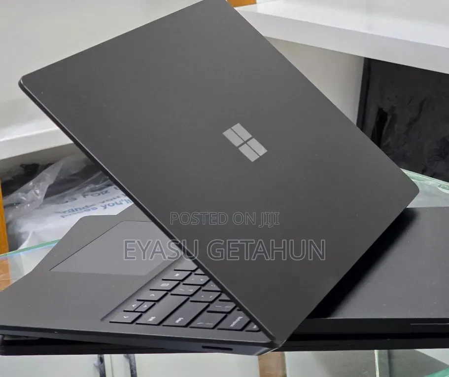 New Laptop Microsoft Surface Laptop 5 16GB Intel Core i7 SSD 512GB