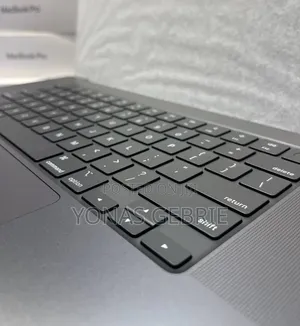 New Apple MacBook Pro 2024 M3 Max 16-inch 36GB Apple M3 Max SSD 1T
