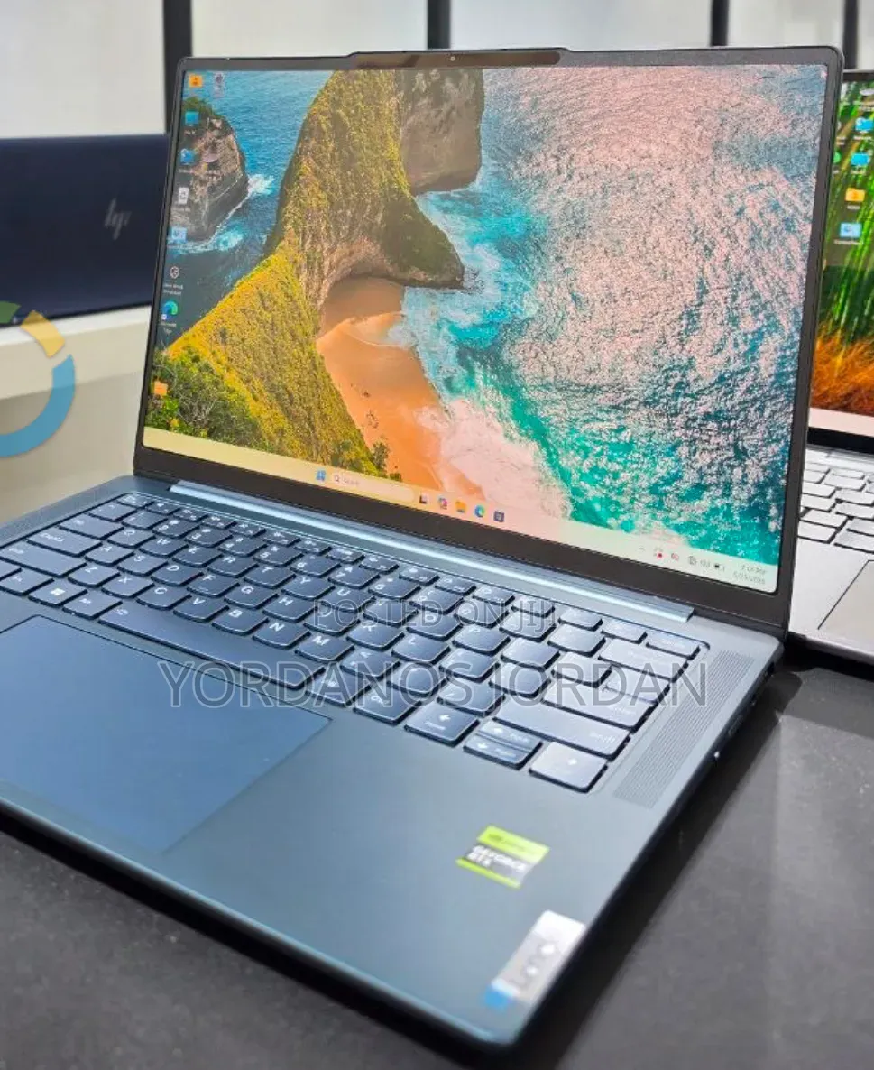 New Laptop Lenovo Yoga 7i 32GB AMD Ryzen 7 SSD 512GB