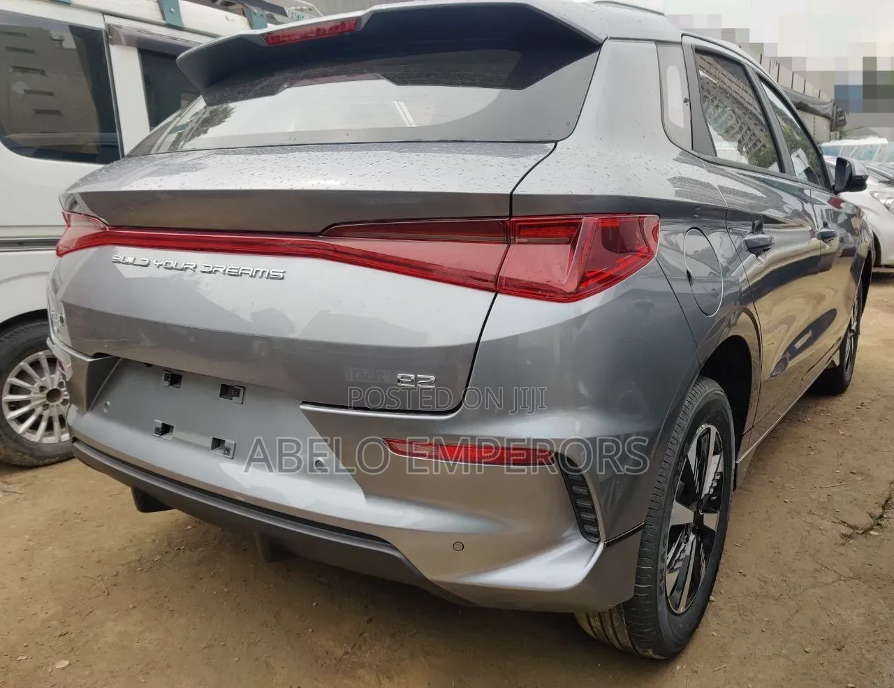 New BYD E2 43 kWh 94 hp FWD 2025 Silver