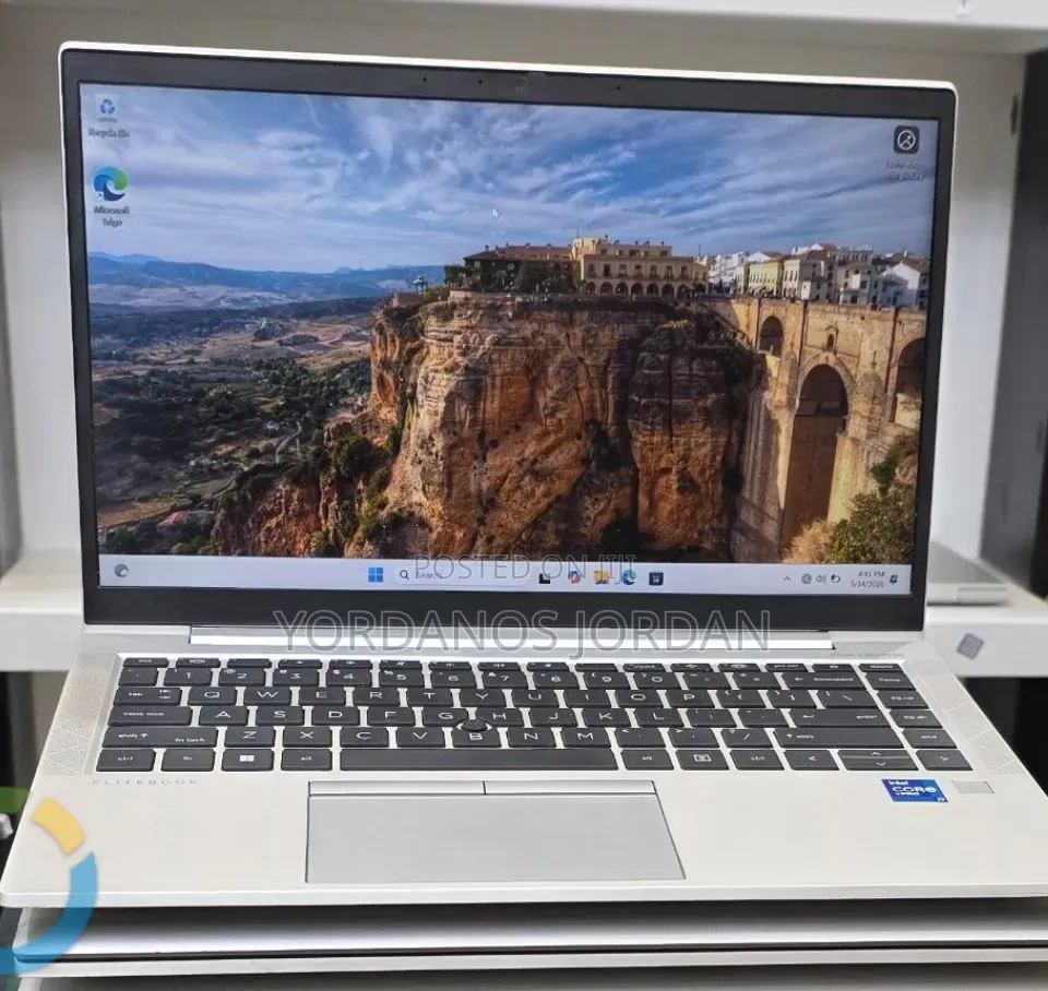 New Laptop HP EliteBook 840 G8 16GB Intel Core i7 SSD 512GB