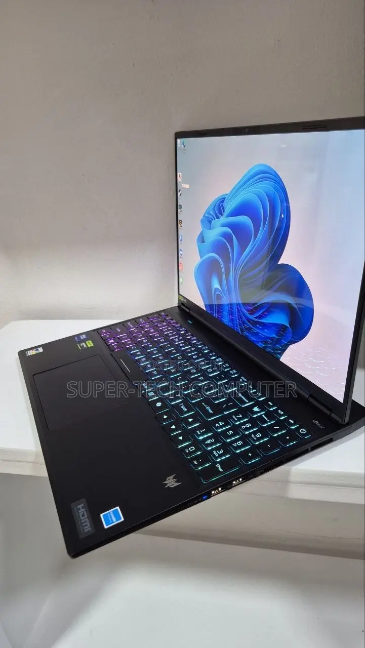 New Laptop Acer Predator Helios Neo 16 16GB Intel Core Ultra 9 SSD 1T
