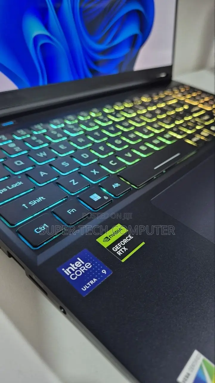 New Laptop Acer Predator Helios Neo 16 16GB Intel Core Ultra 9 SSD 1T