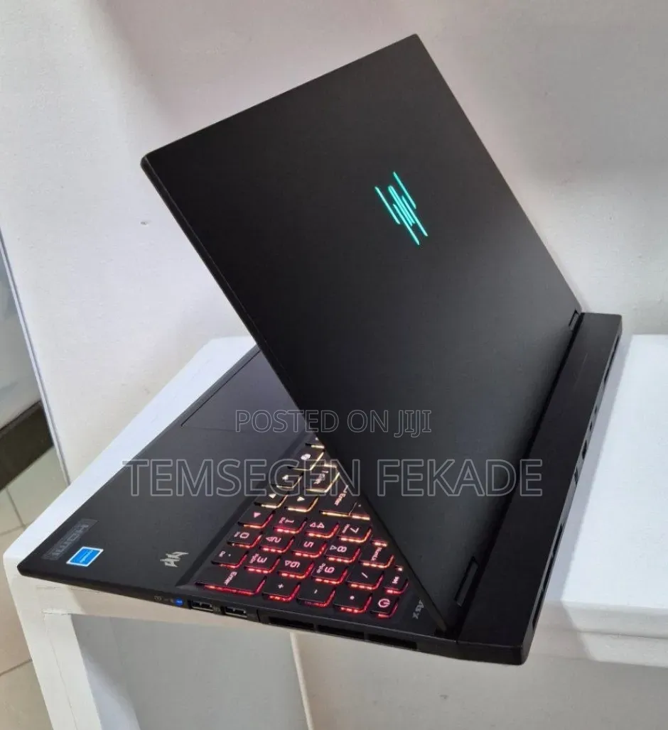 New Laptop Acer Predator Helios Neo 16 16GB Intel Core Ultra 9 SSD 1T