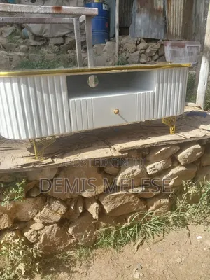 Tv Stand ቴሌቭዥን ማስቀመጫ