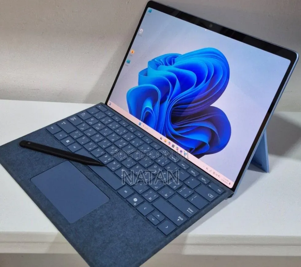 New Microsoft Surface Pro 11th Edition, a Copilot+ PC 16GB SSD 512GB