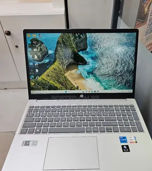 New Laptop HP Stream Notebook 16GB Intel Core i5 SSD 512GB