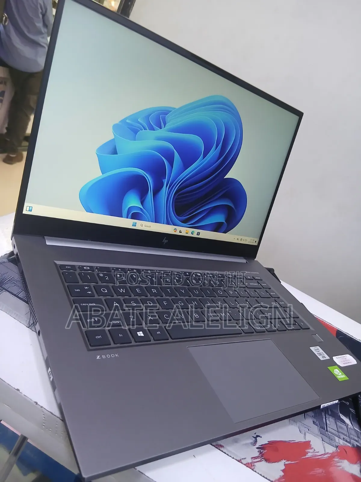New Laptop HP Zbook Studio G7 16GB Intel Core i7 SSD 512GB