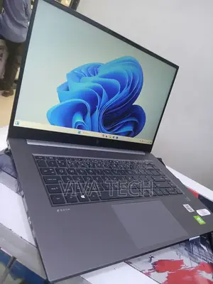 New Laptop HP Zbook Studio G7 16GB Intel Core i7 SSD 512GB