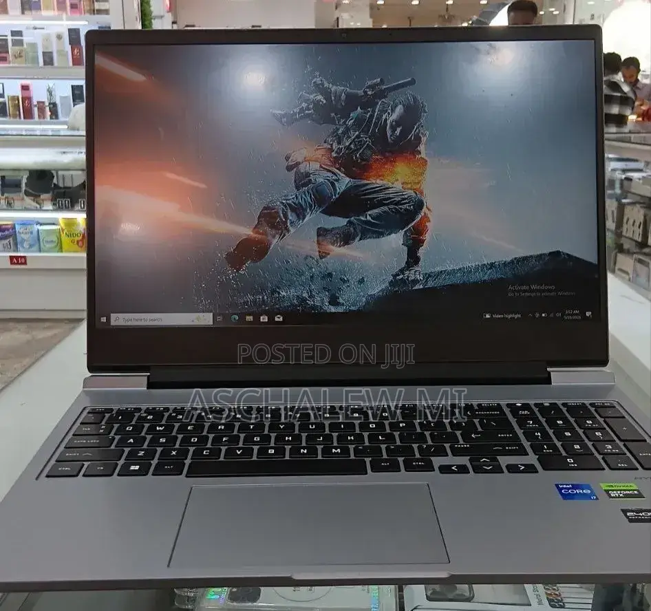New Laptop HP Omen 16 16GB Intel Core i7 SSD 1T