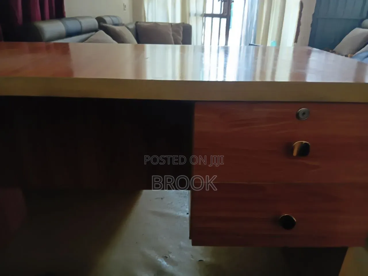 Used 1 Table and 5 Chairs