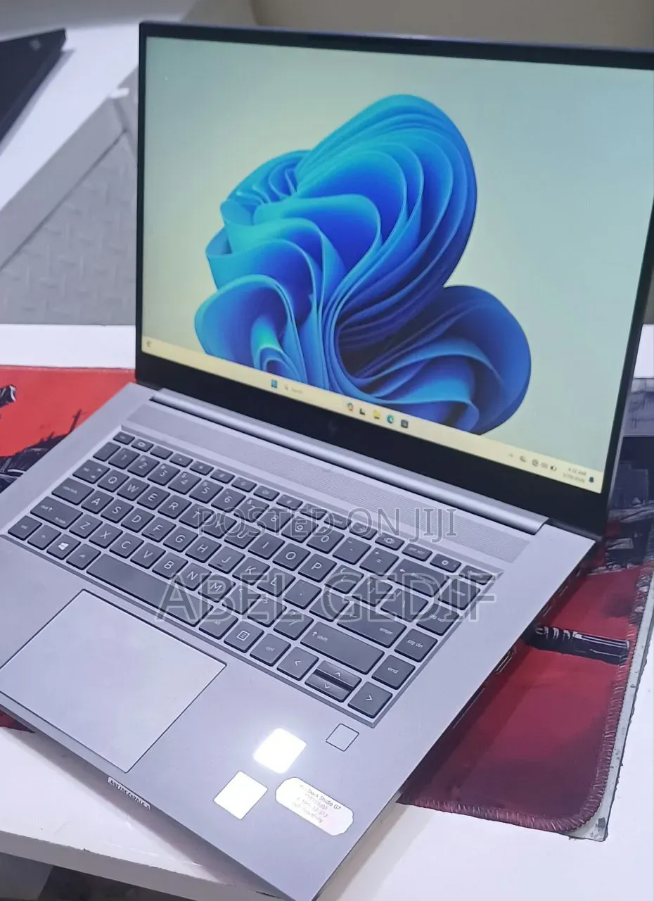 New Laptop HP Zbook Studio G7 16GB Intel Core i7 SSD 512GB