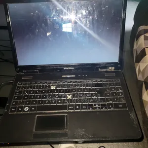 Laptop eMachines E440 4GB Intel Core i5 HDD 320GB