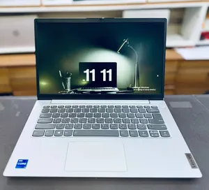 New Laptop Lenovo IdeaPad Flex 14 12GB Intel Core i7 SSD 512GB