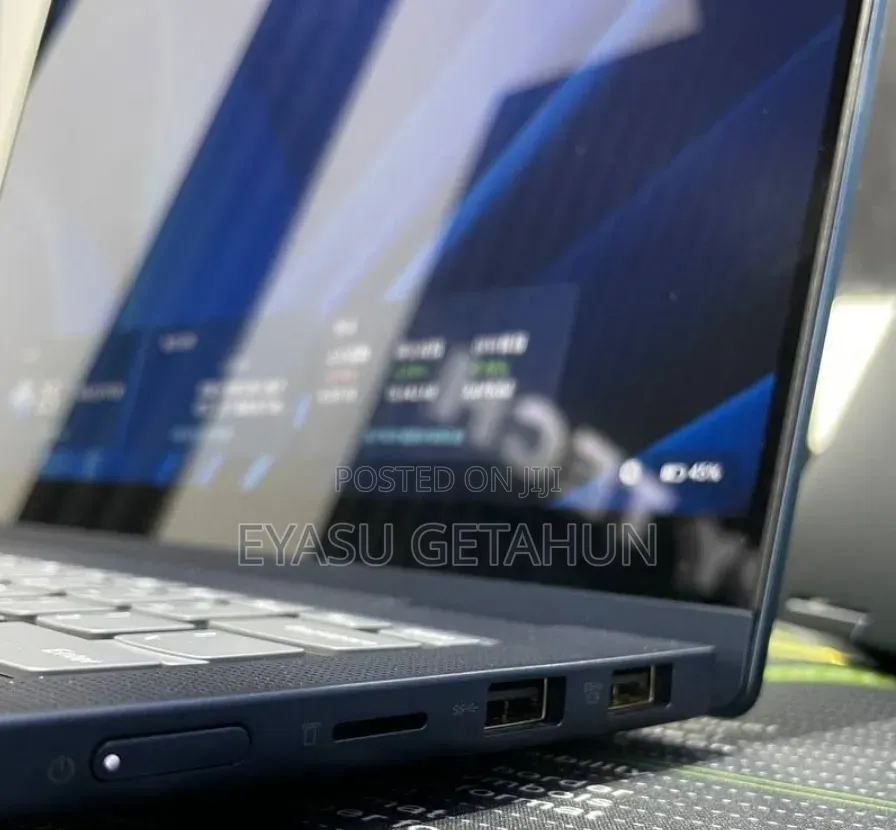 New Laptop Lenovo Legion 5i 16GB AMD Ryzen 7 SSD 1T