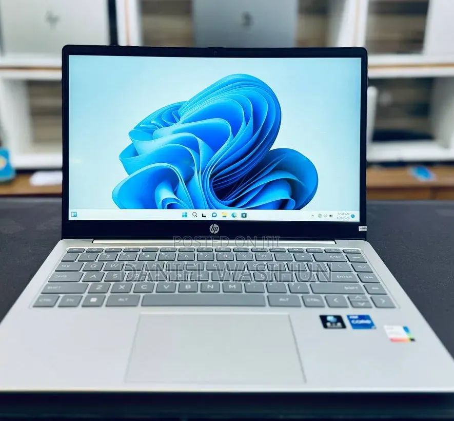 New Laptop HP Stream Notebook 16GB Intel Core i7 SSD 1T