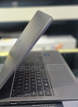 New Laptop HP ZBook Power G7 16GB Intel Core i7 SSD 512GB