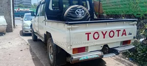 Toyota Land Cruiser 4.5 V8 TD 2017 White