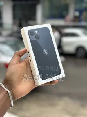 New Apple iPhone 13 128 GB Blue