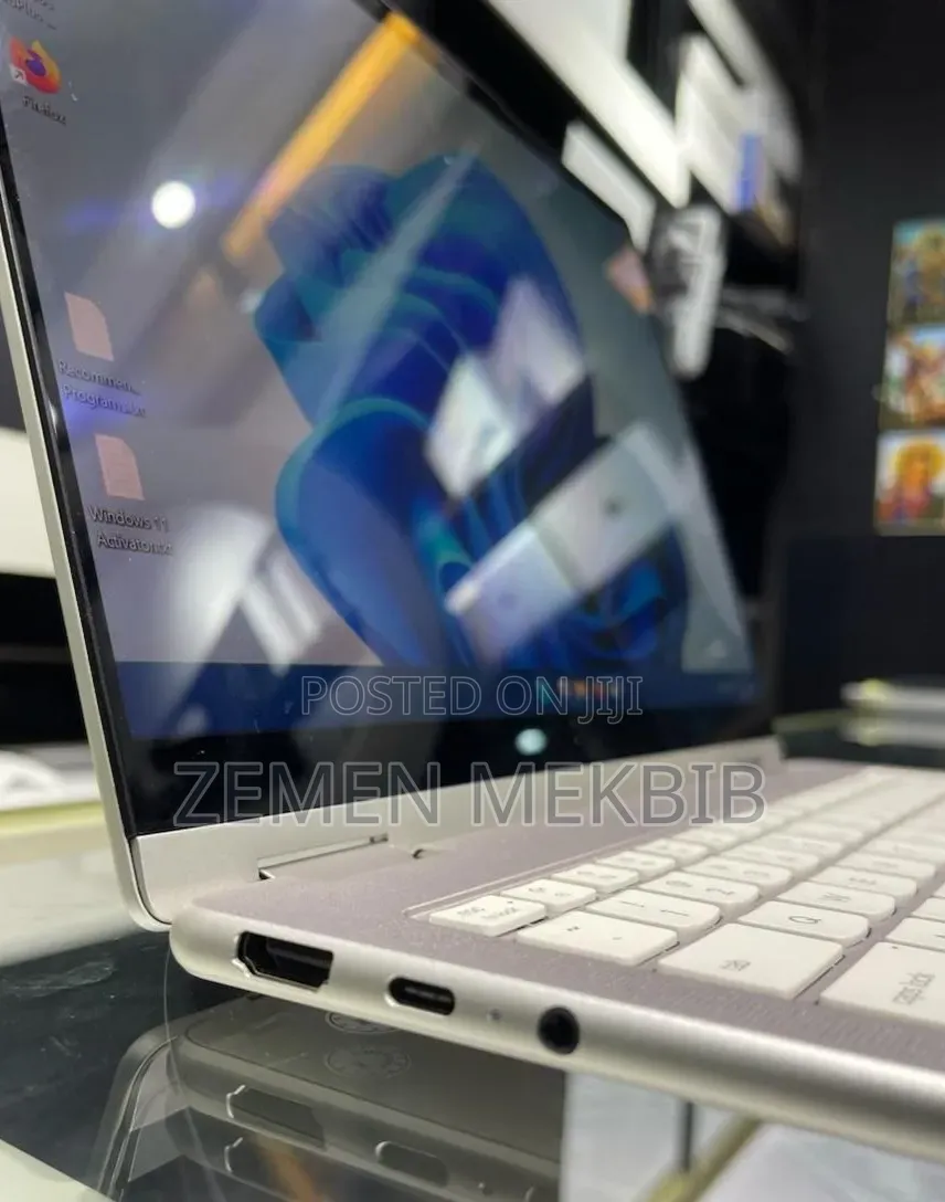 New Laptop Lenovo 16GB AMD Ryzen 5 SSD 512GB