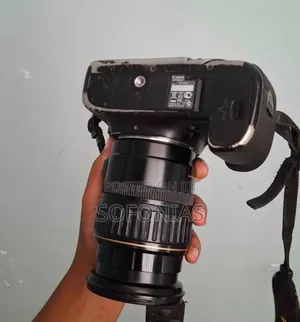 Canon 5d Mark Iii + 28-135mm Golden Ring Lens
