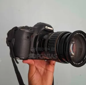 Canon 5d Mark Iii + 28-135mm Golden Ring Lens