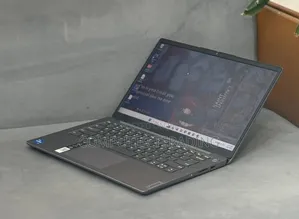 New Laptop Lenovo Ideapad 3 16GB Intel Core i5 SSD 512GB