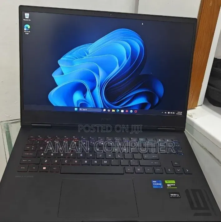 New Laptop HP Omen 16 16GB Intel Core i7 SSD 1T