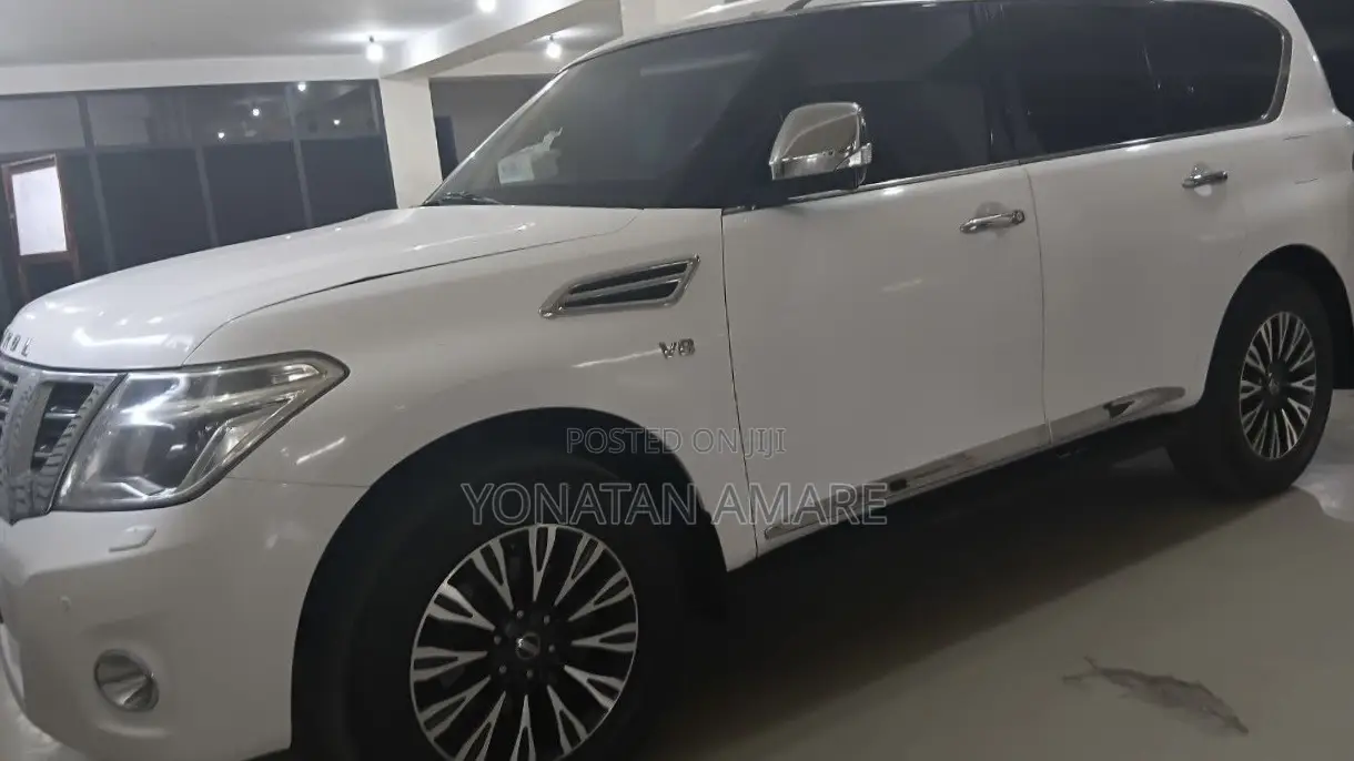Nissan Patrol 2018 White